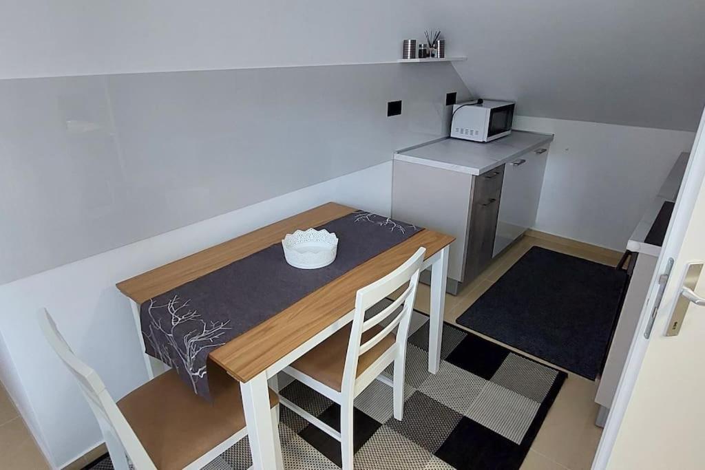 Jo-Ma Apartma - Free Parking Ljubljana Exteriör bild